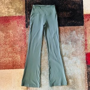 Lululemon Groove Super-High-Rise Flared Pant